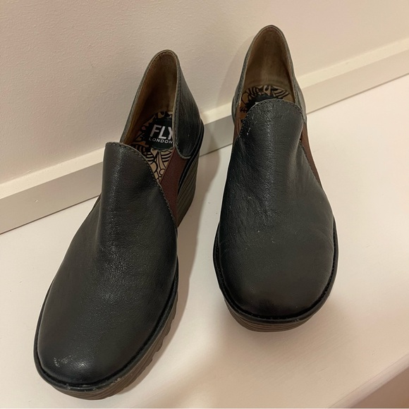 Fly London Yua Green Leather Chunky Platform Wedges Shoes Size 39 Flaw - Picture 2 of 9